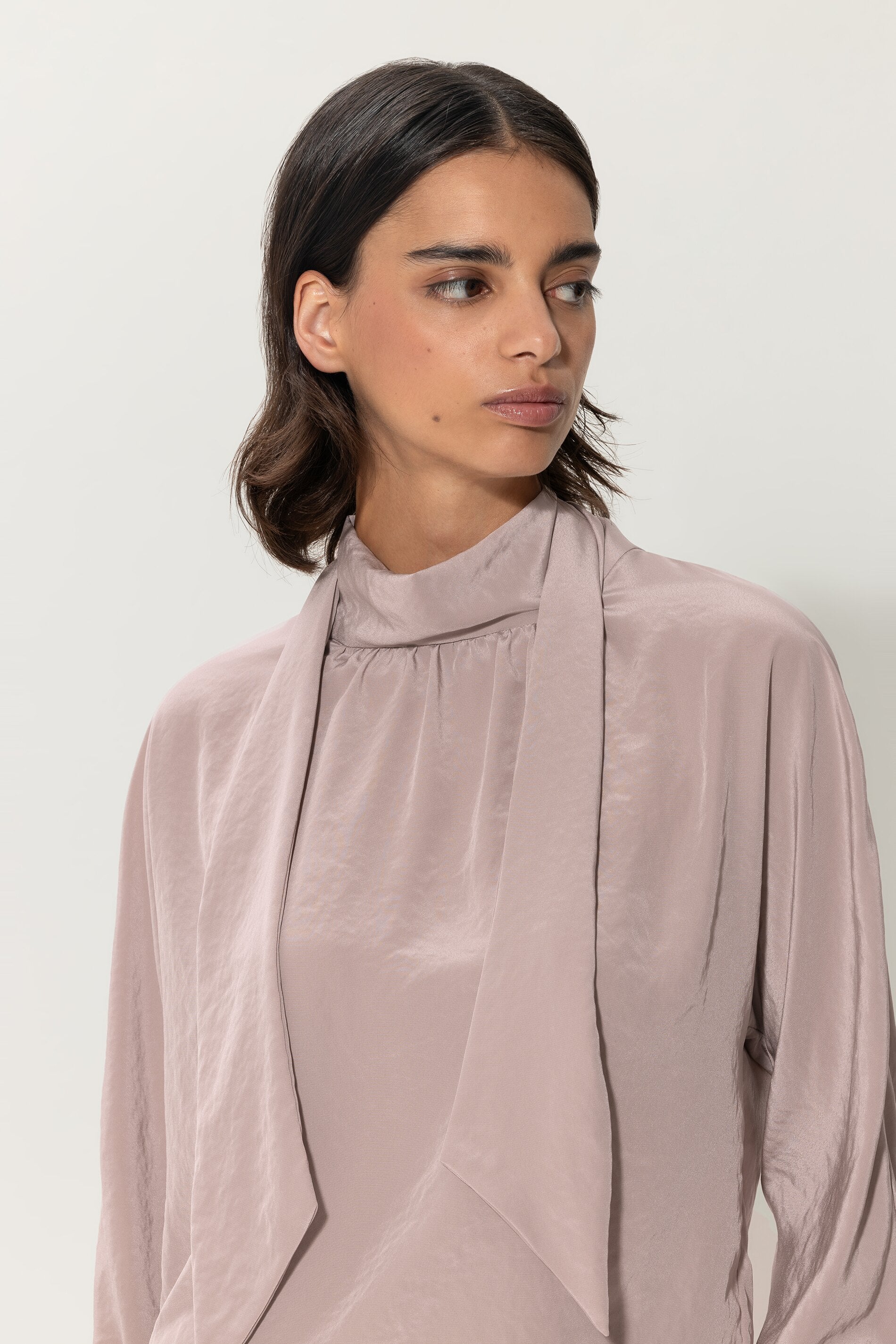 Bluse mit Schluppe - pale powder - Standard | Artikel Front