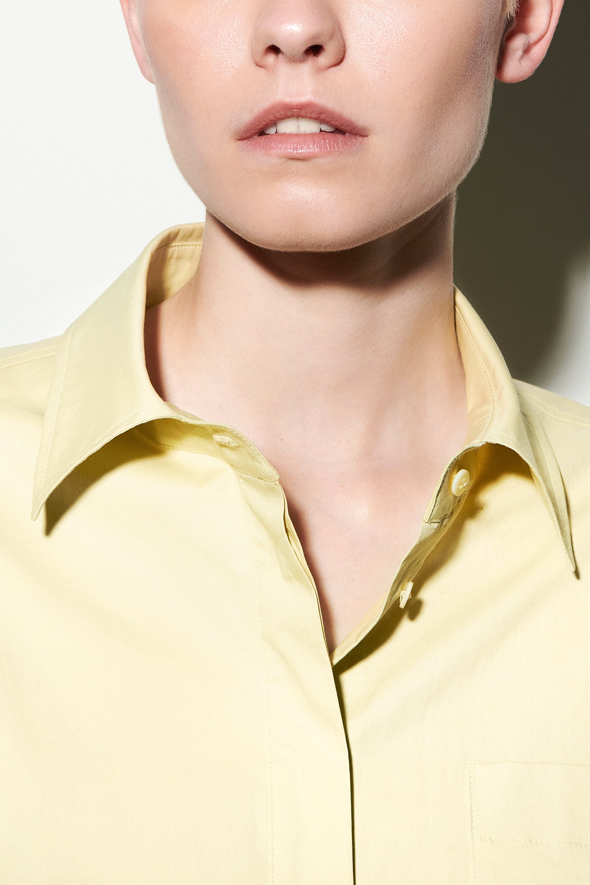 Gabardine-Blousonbluse - pale citron - Standard | Artikel Front