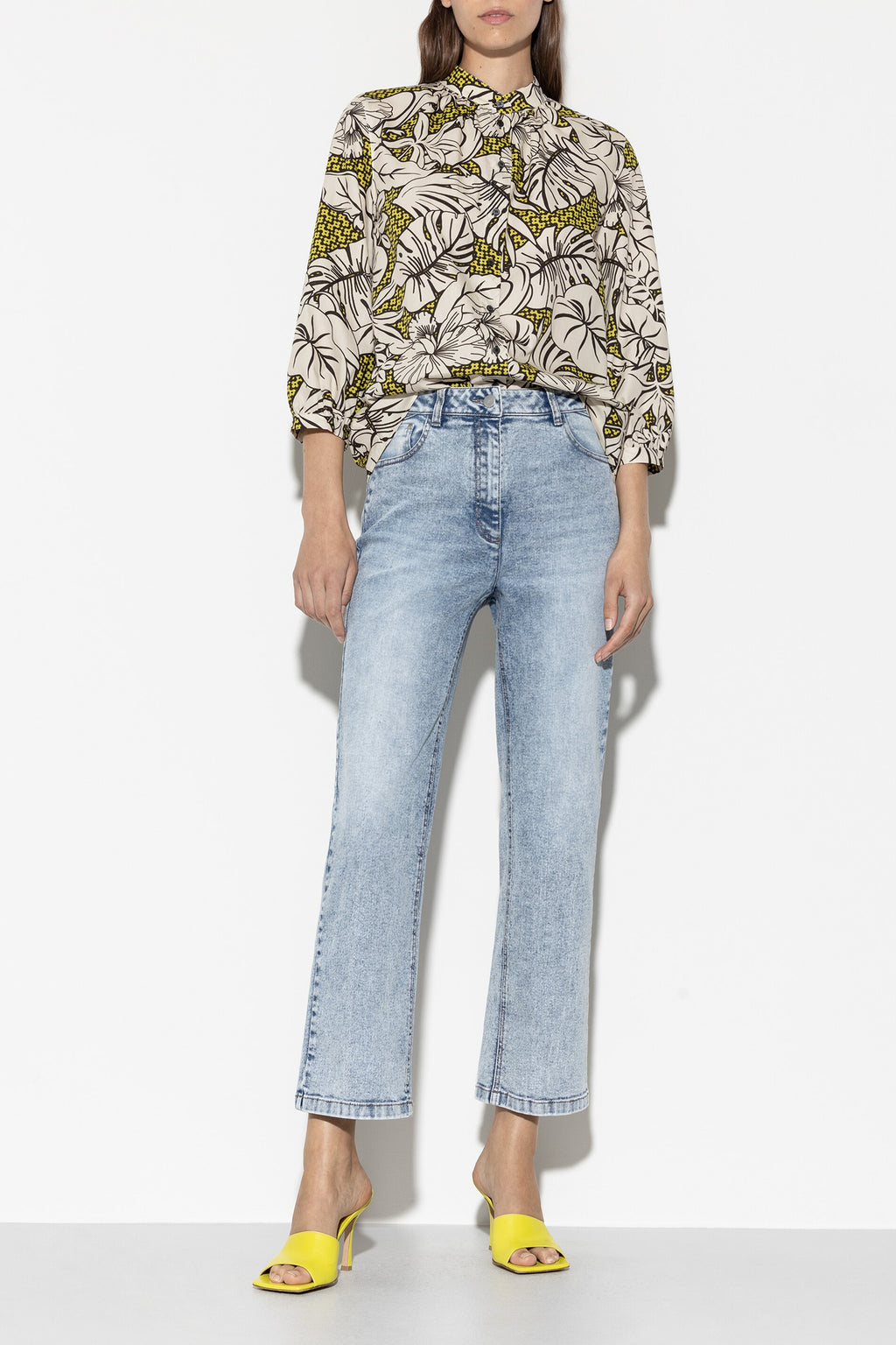 Bluse mit Leaf-Print - multi - Standard | Model Seite