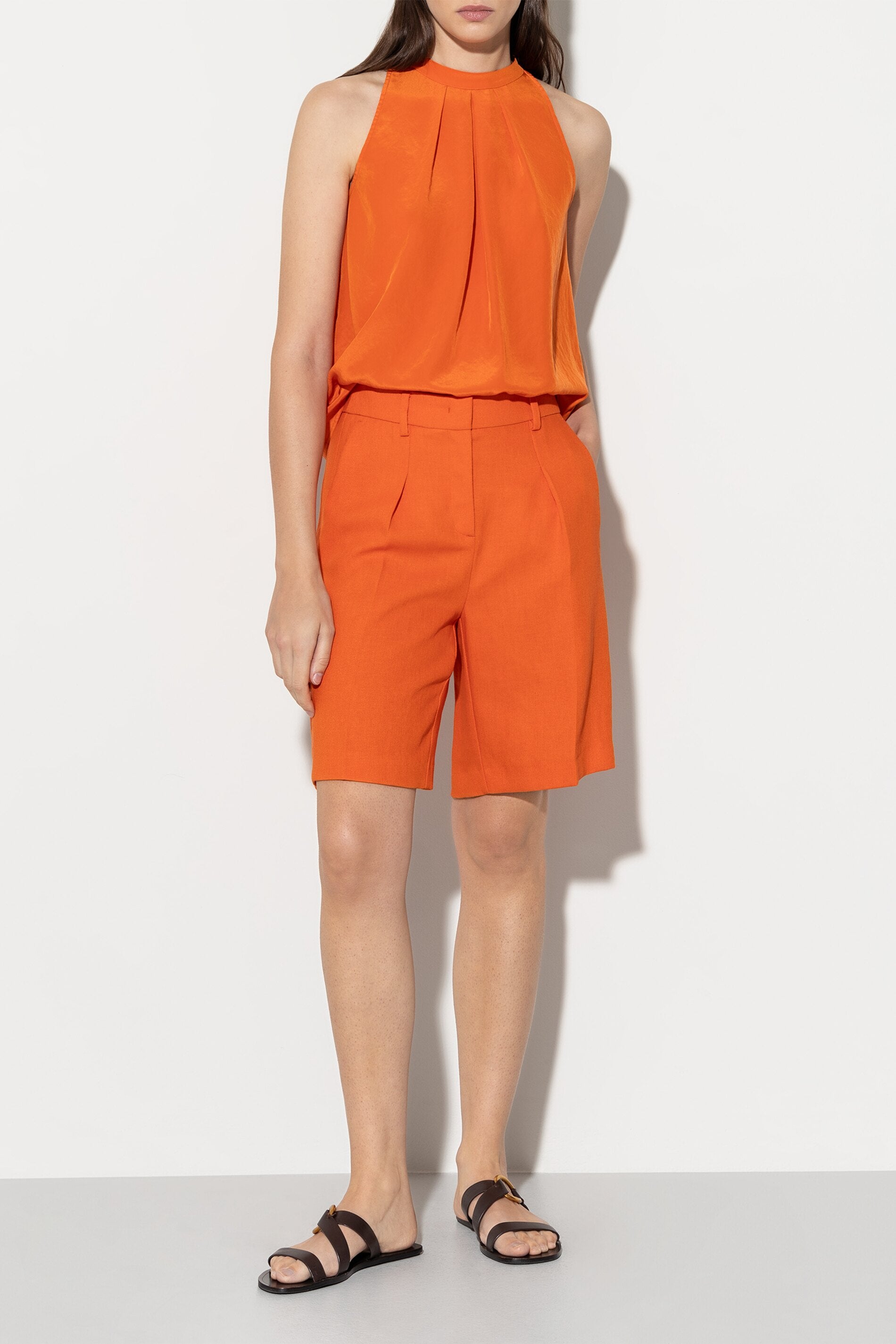 Neckholder-Top - burnt orange - Standard | Model Seite