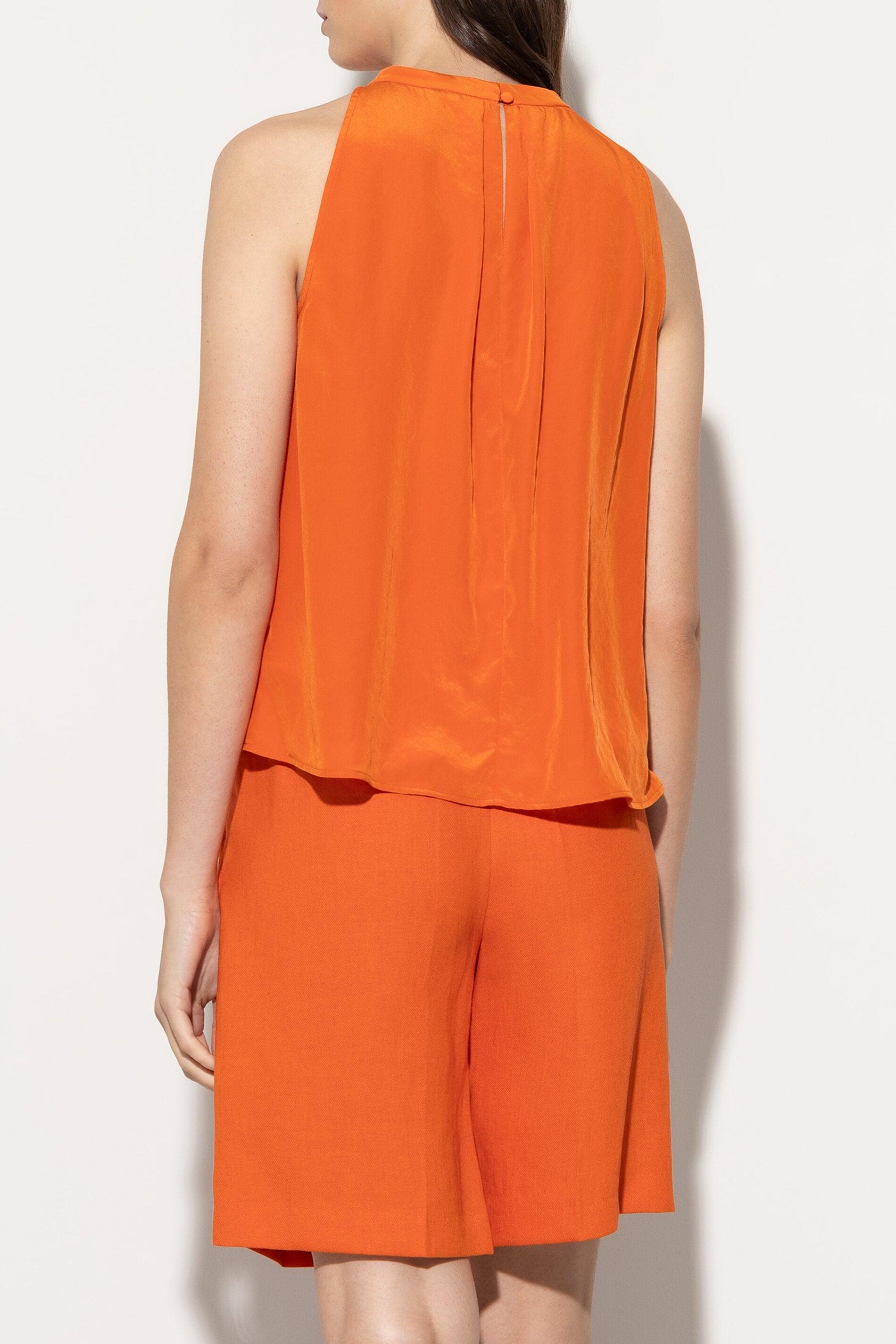 Neckholder-Top - burnt orange - Standard | Model Detail