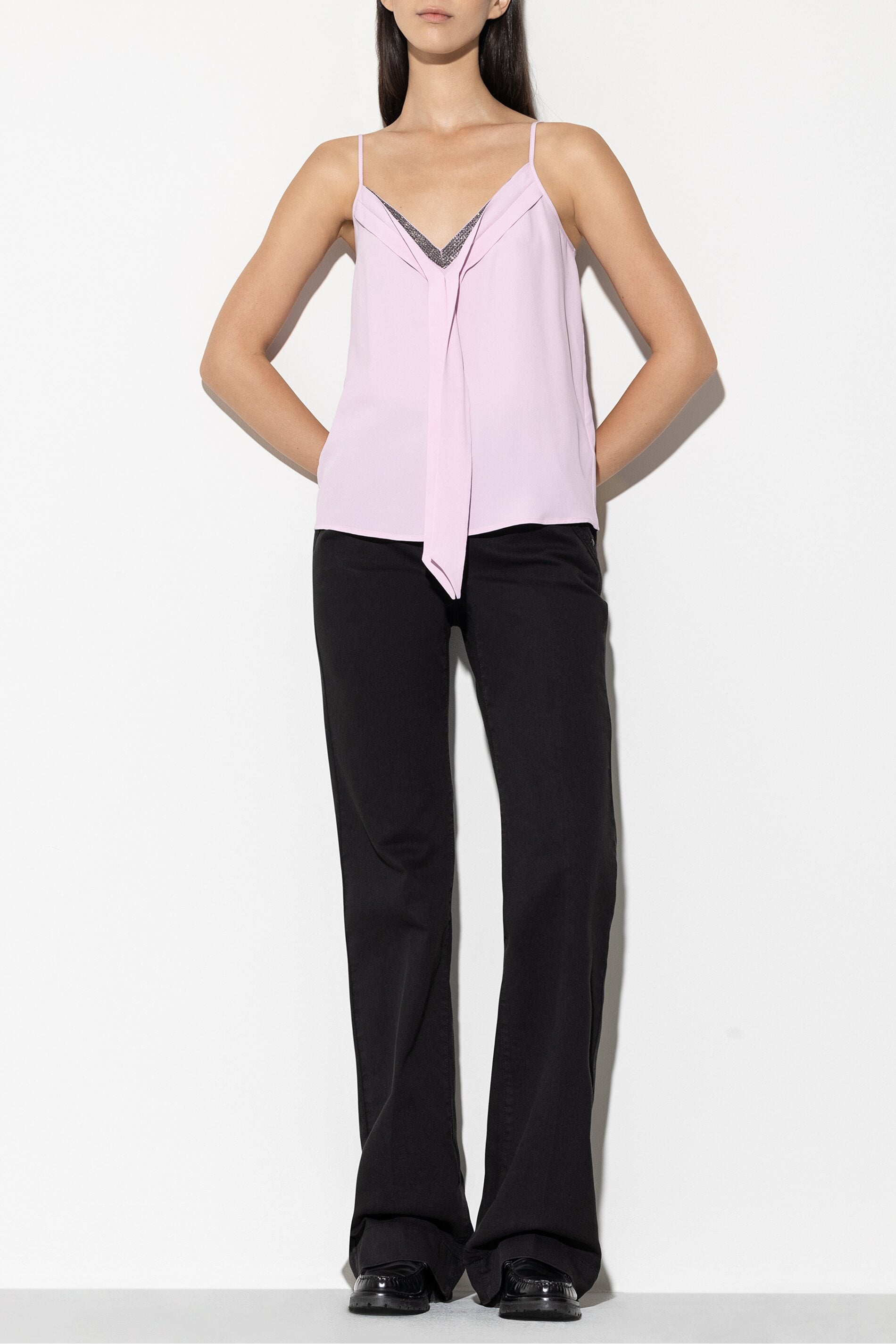 Camisole-Top aus Seiden-Mix - faded lavender - Standard | Model Seite