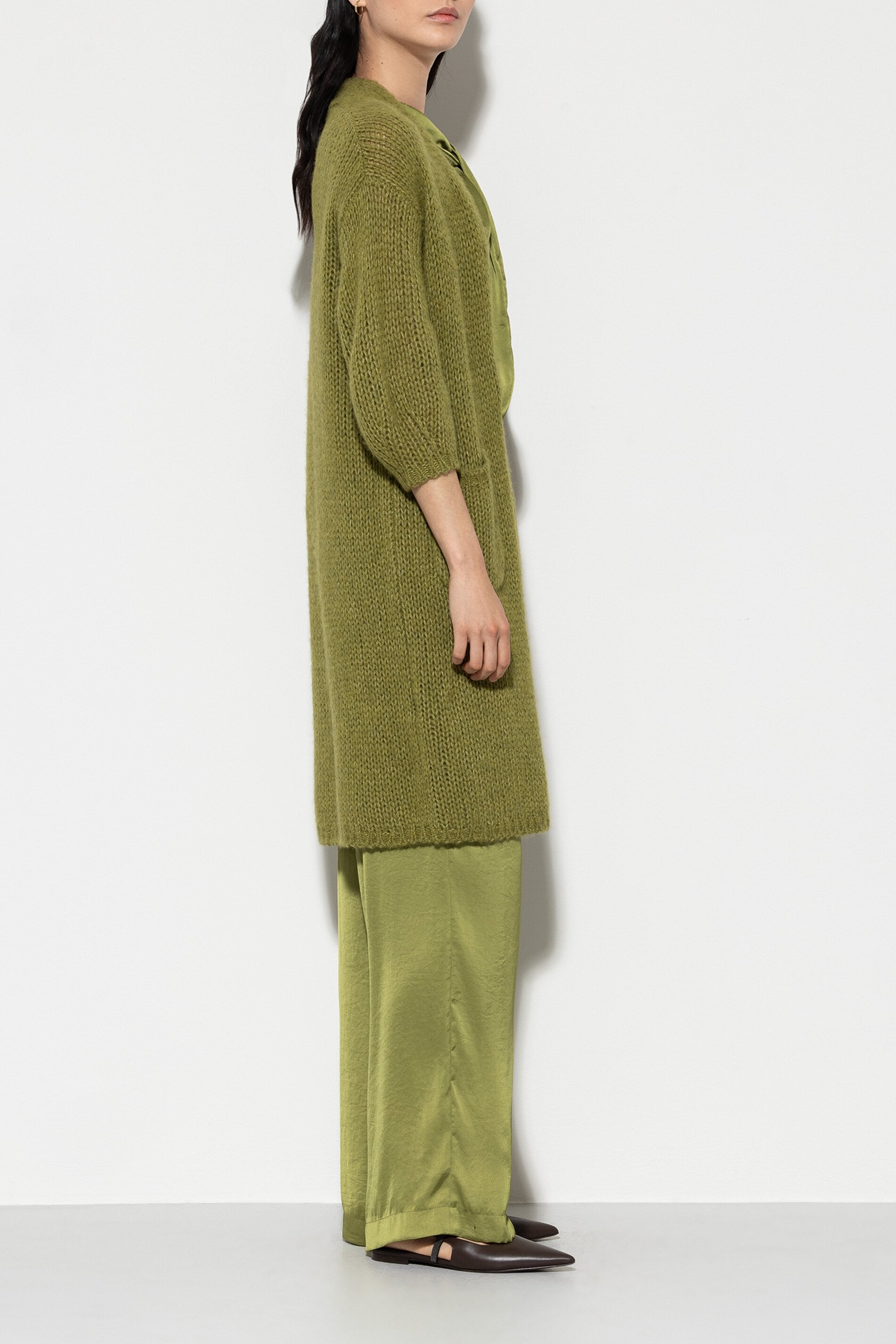 Longcardigan aus Alpaka-Mix - moss green - Standard | Model Rück