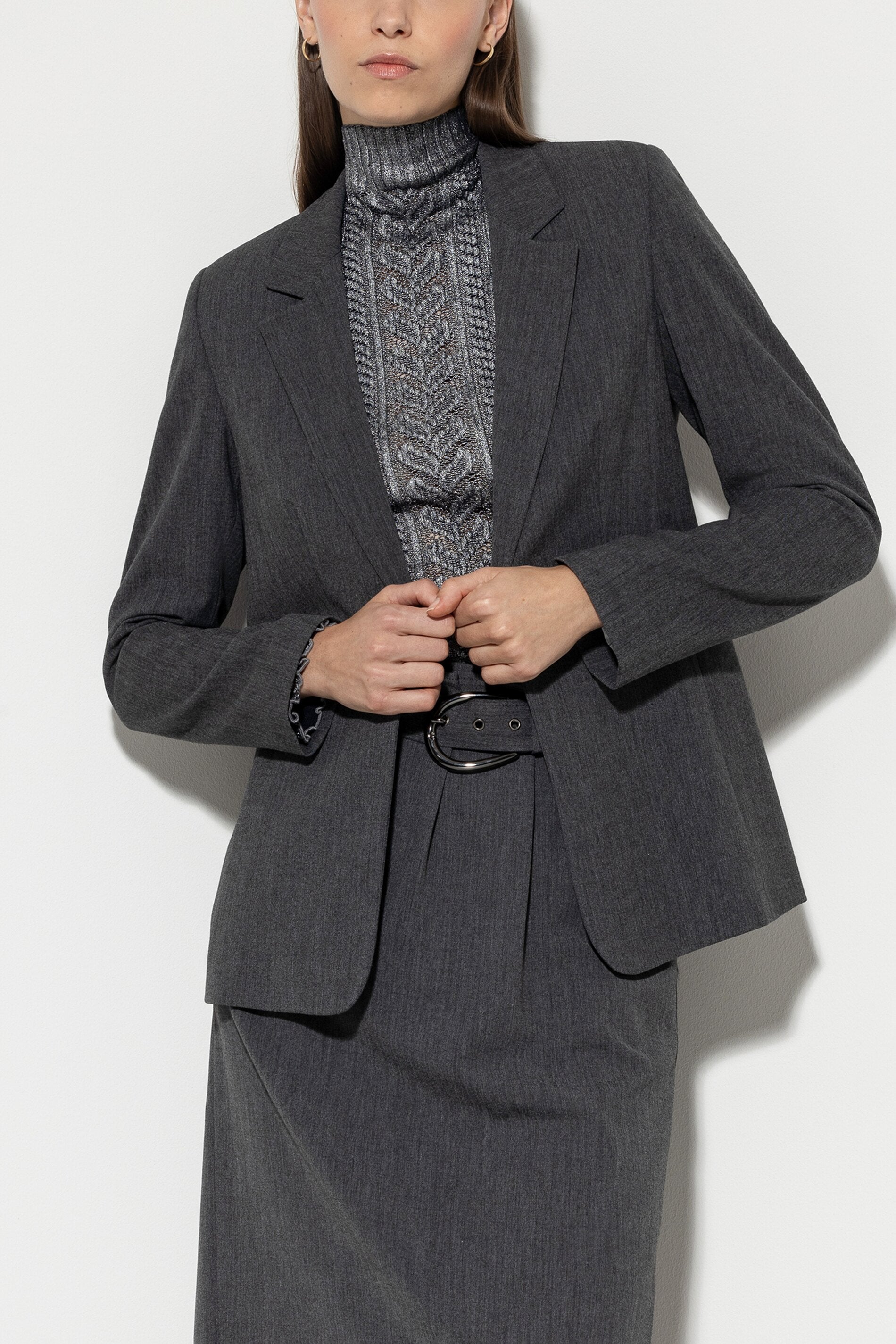 Blazer aus Kaschmir-Mix - dark grey melange - Standard | Model Seite
