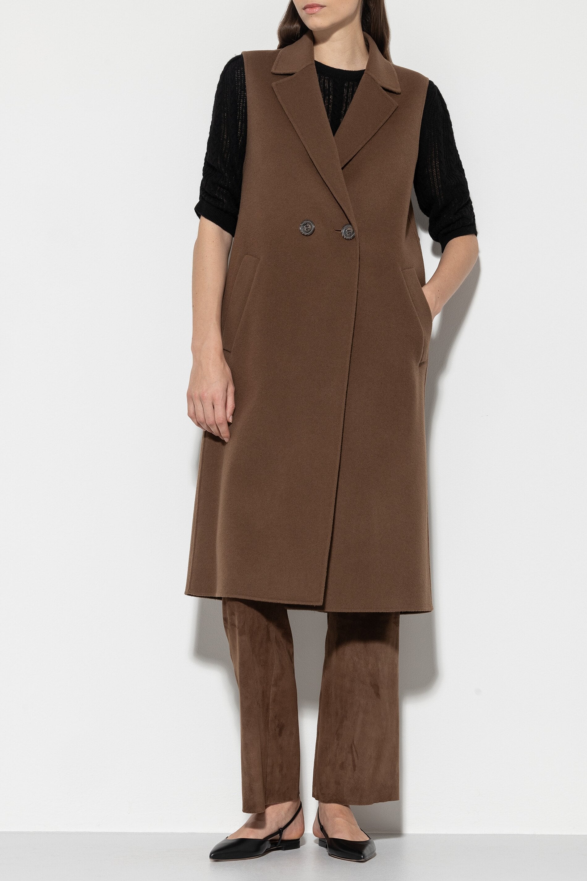 Doubleface-Mantelweste - hazelnut - Standard | Model Seite