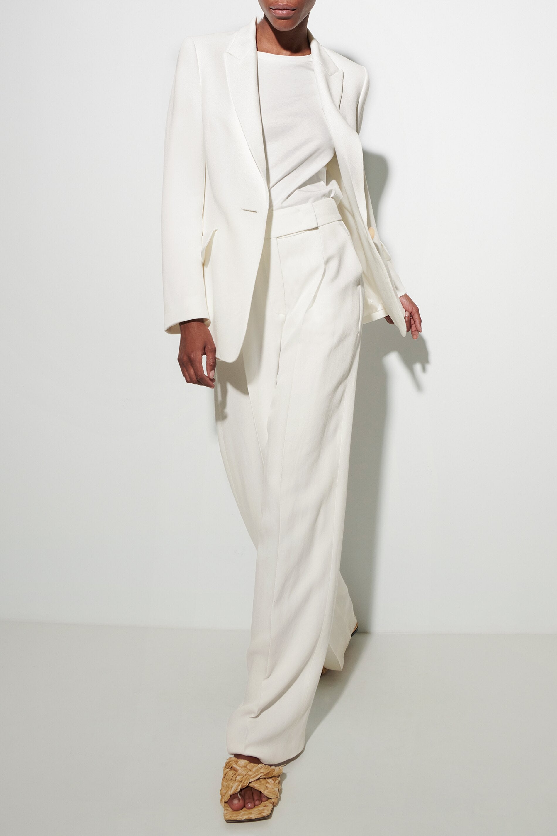 Gabardine-Einknopf-Blazer - milk - Standard | Model Seite