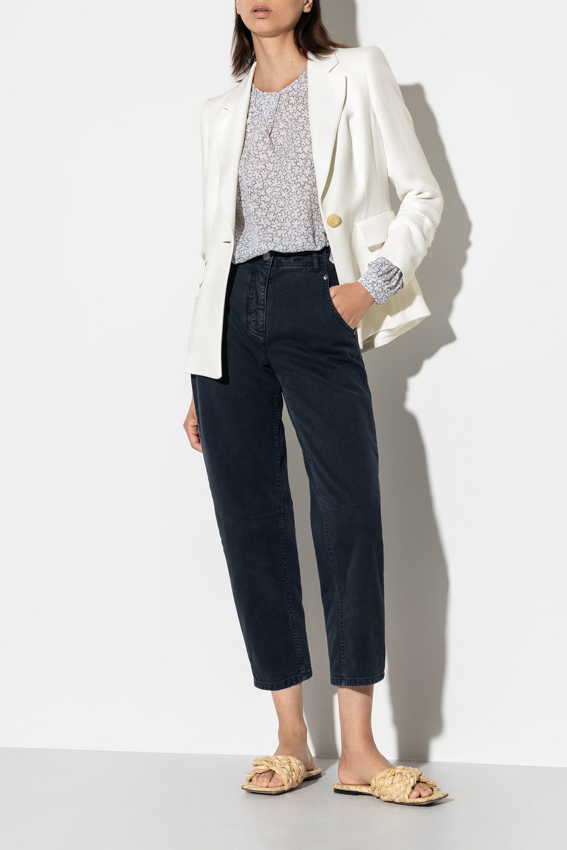 Gabardine-Blazer - milk - Standard | Model Seite