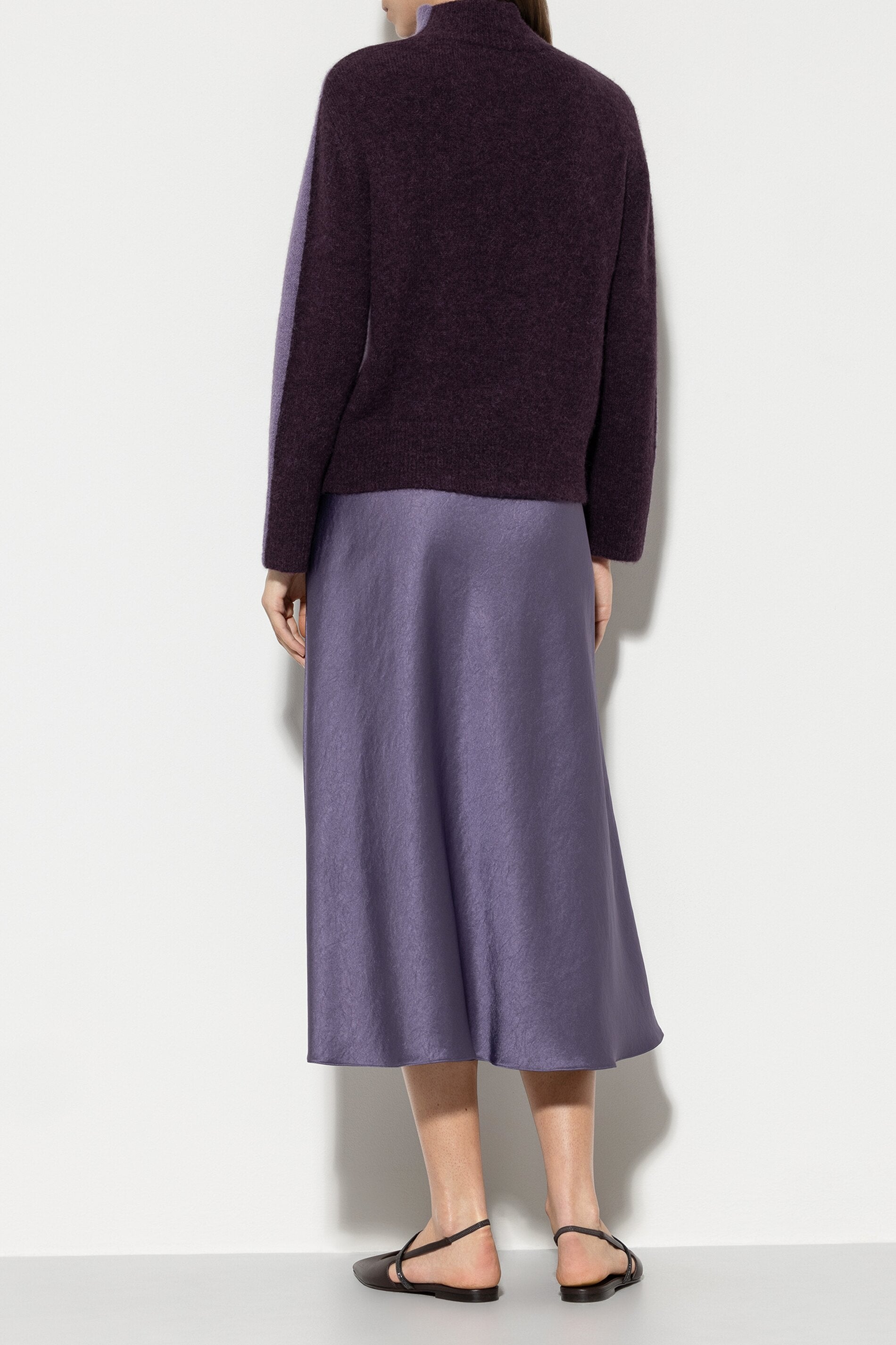 Satin-Sliprock - mauve - Standard | Model Detail