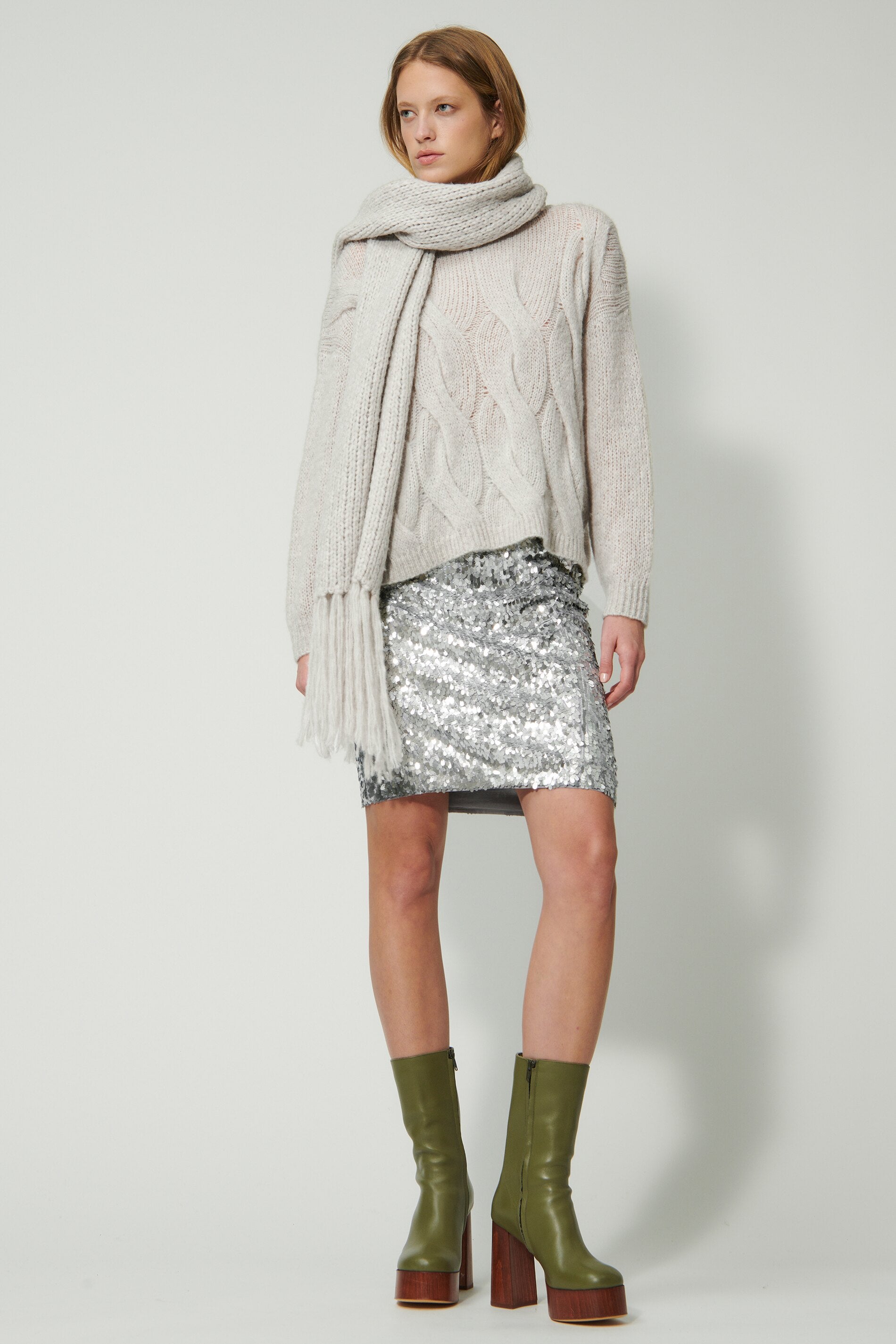 Pailletten-Minirock - the macro silver sequins - Standard | Model Seite