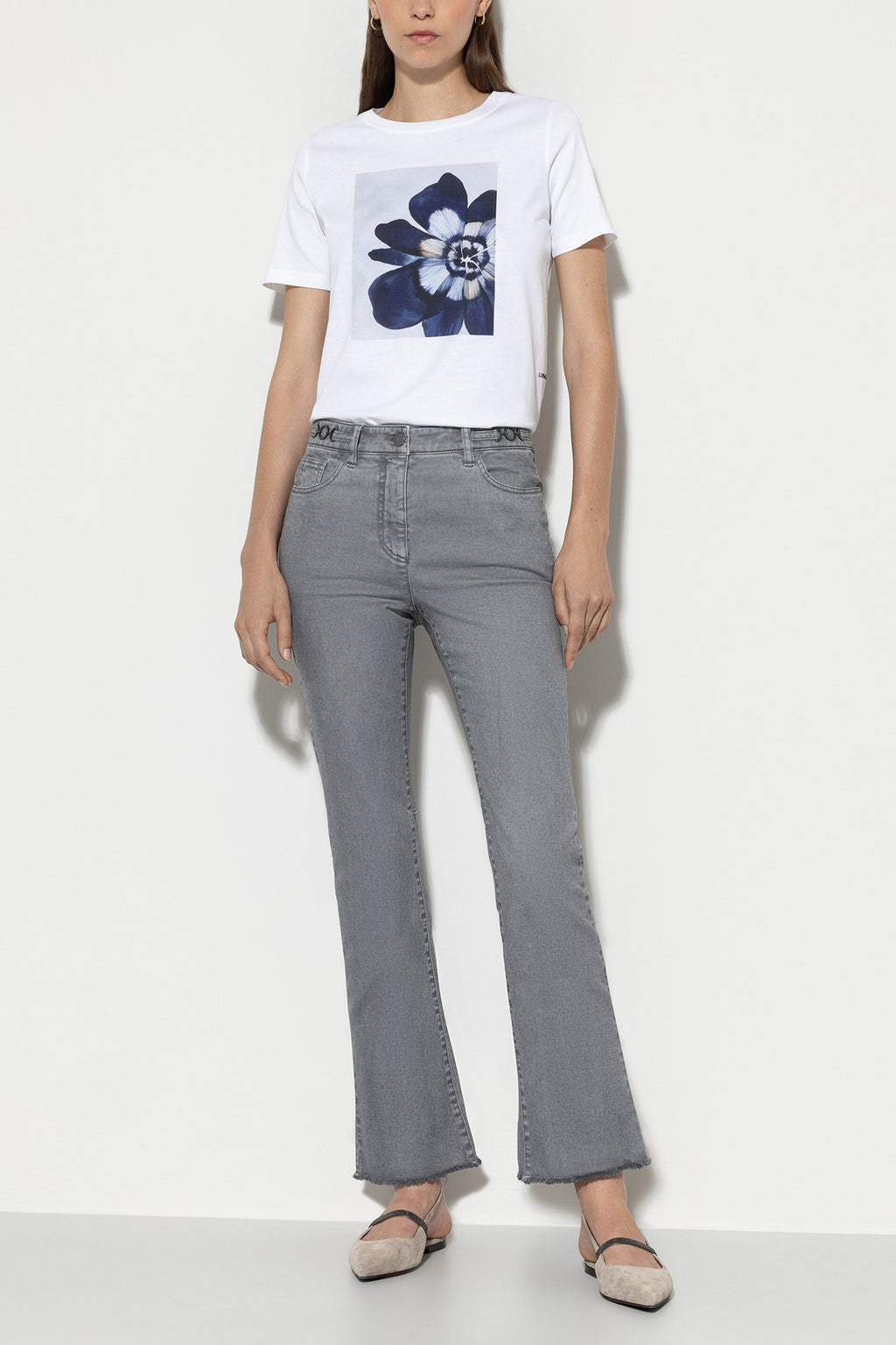 Authentic-Twill-Denim - silver grey - Standard | Model Seite