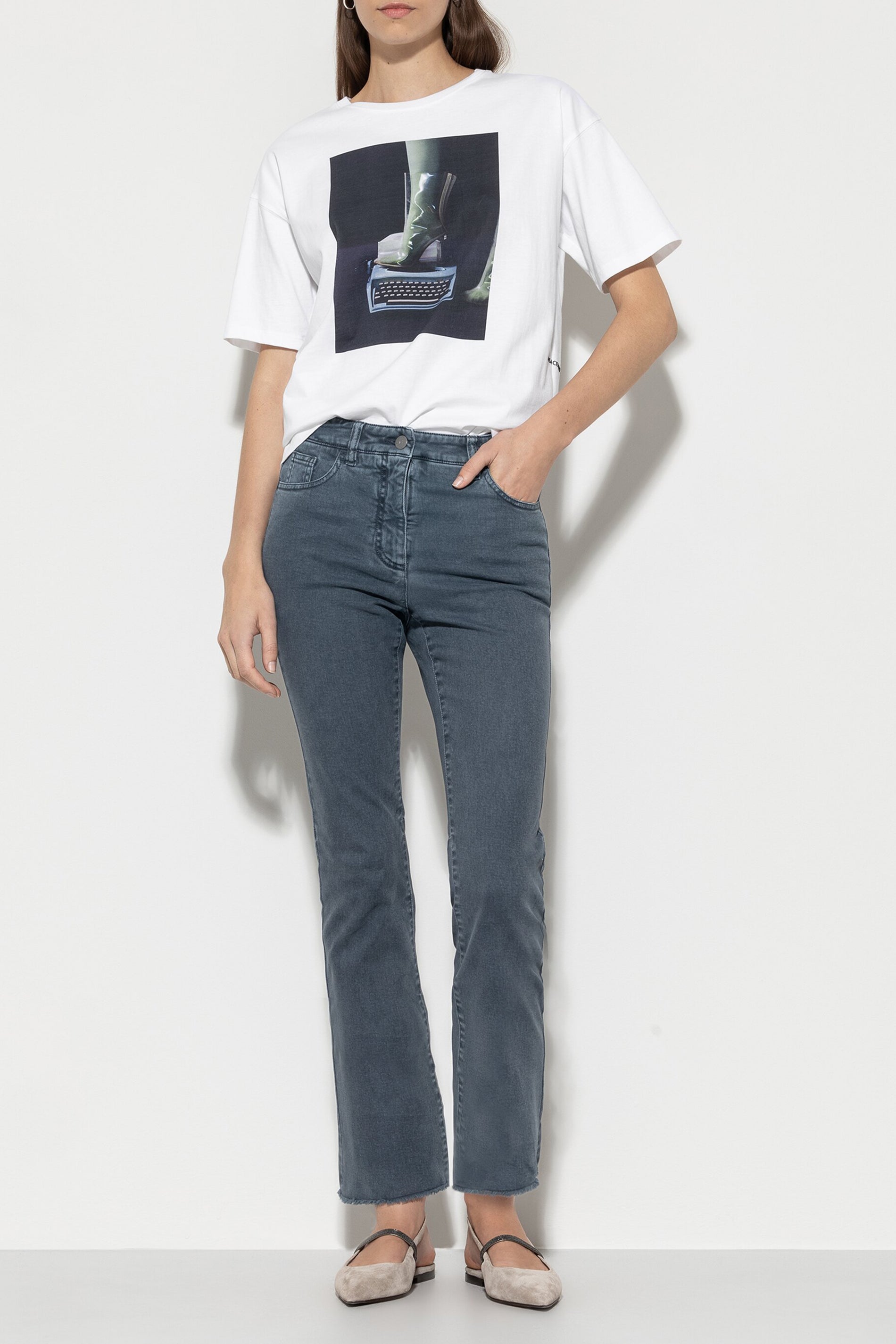 Authentic-Twill-Denim - greyish blue - ohne Motiv | Model Seite