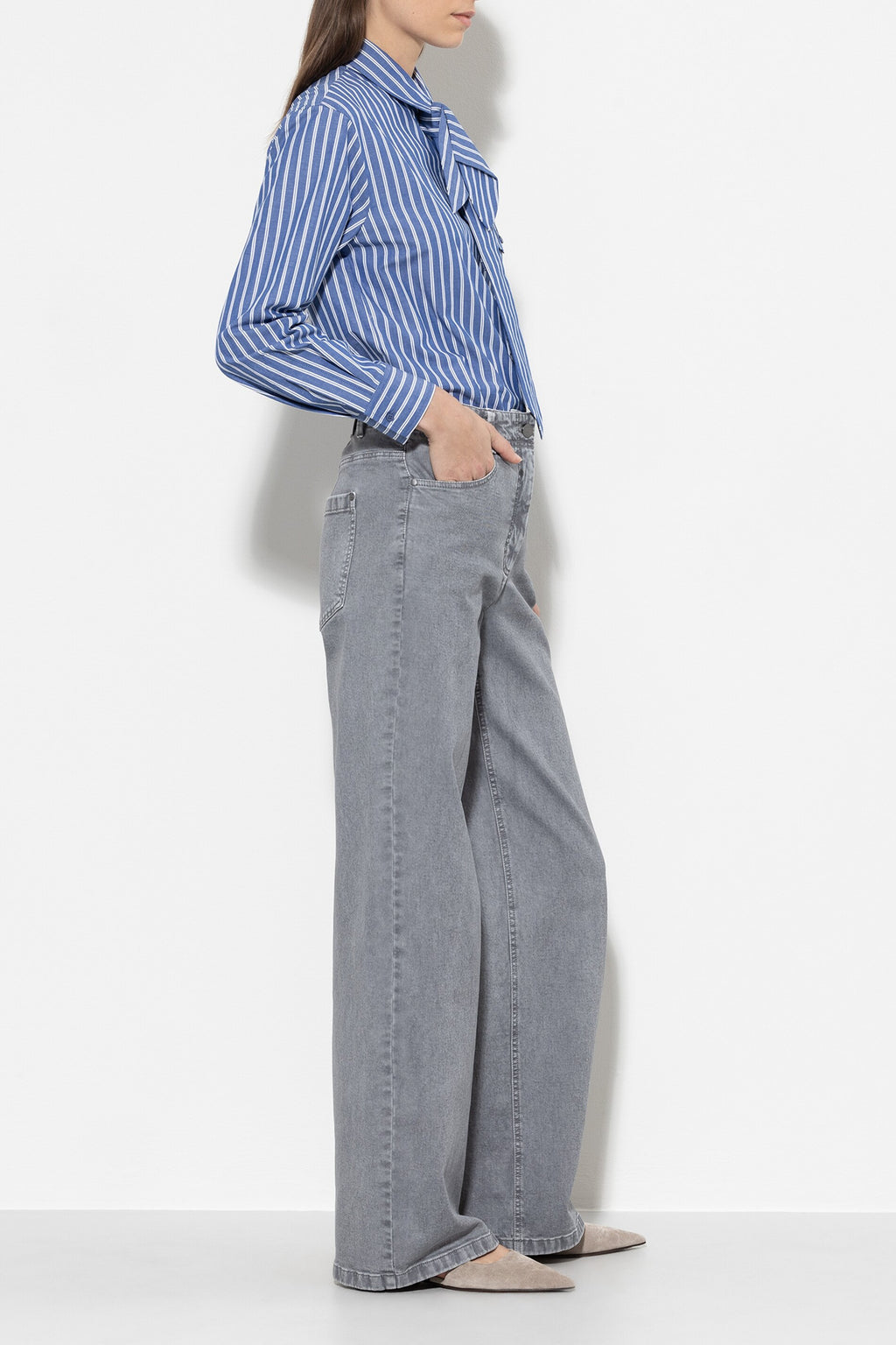 Authentic-Twill-Denim - soft grey - ohne Motiv | Model Rück