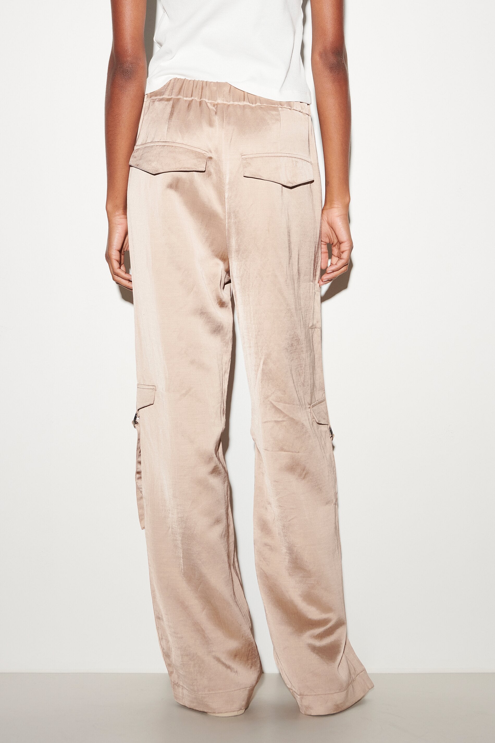 Wideleg-Pants aus Leinen-Mix - cashew - Standard | Model Detail