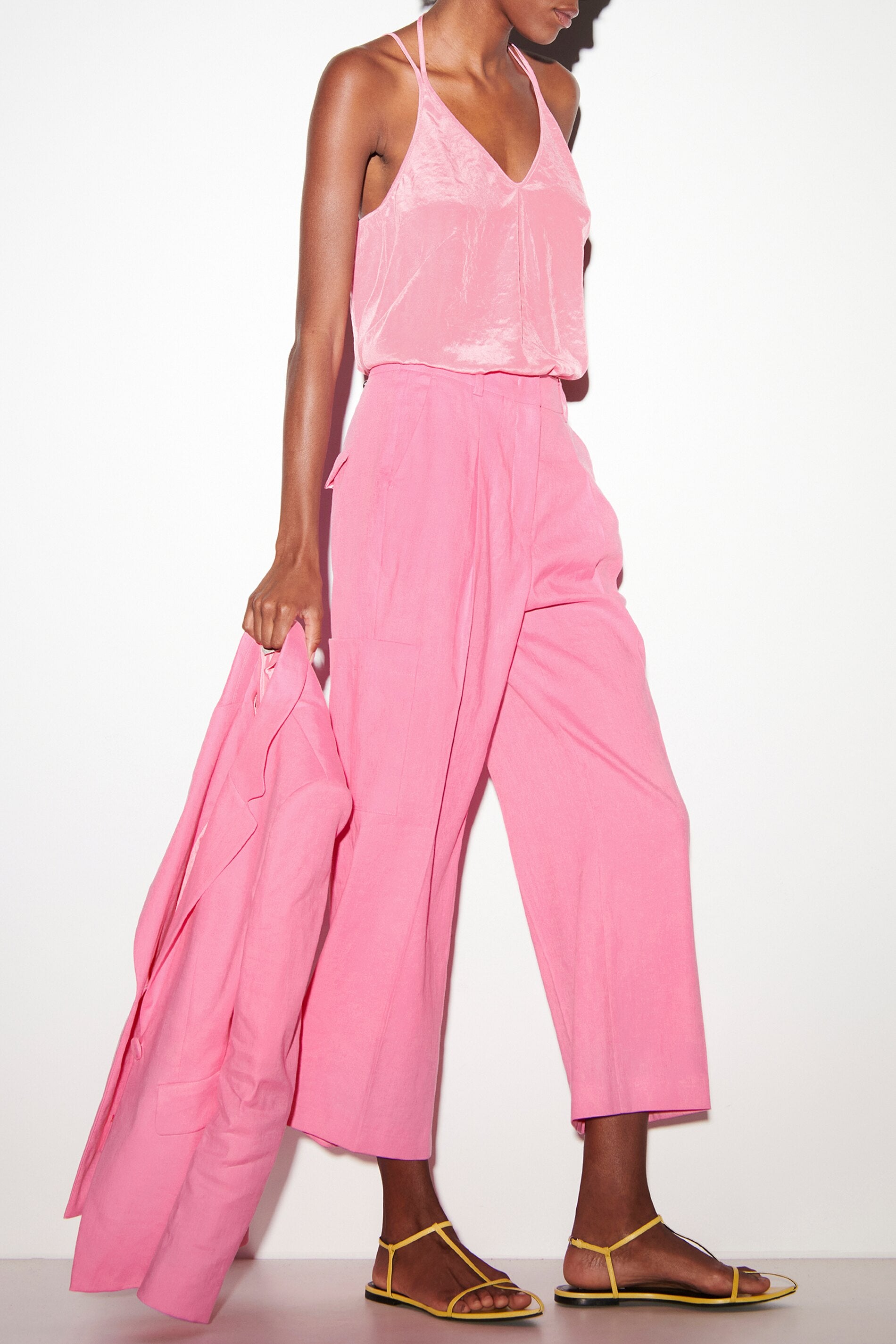 Cargo-Pants aus Leinen-Mix - candy pink - Standard | Model Rück