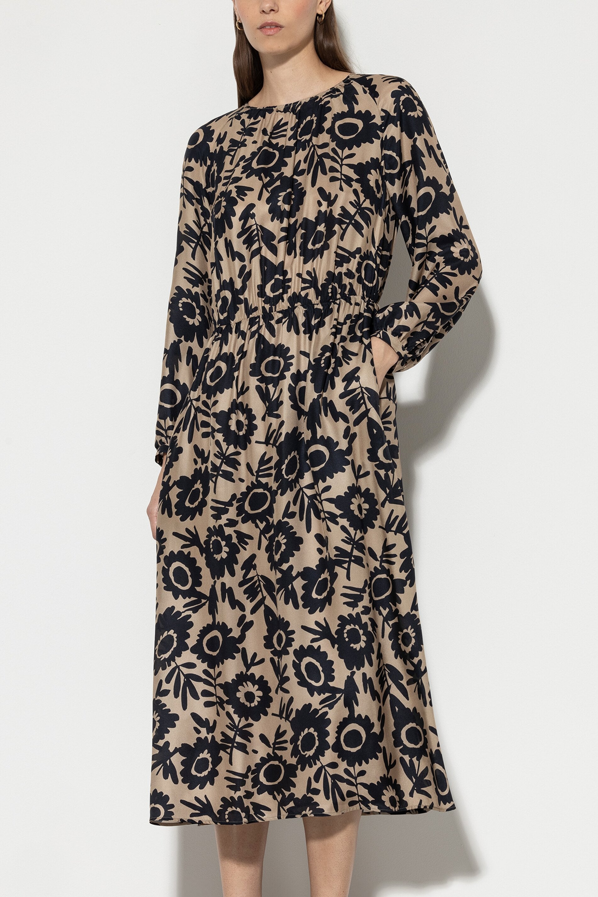 Maxikleid mit Flower-Print - multi - Standard | Model Seite