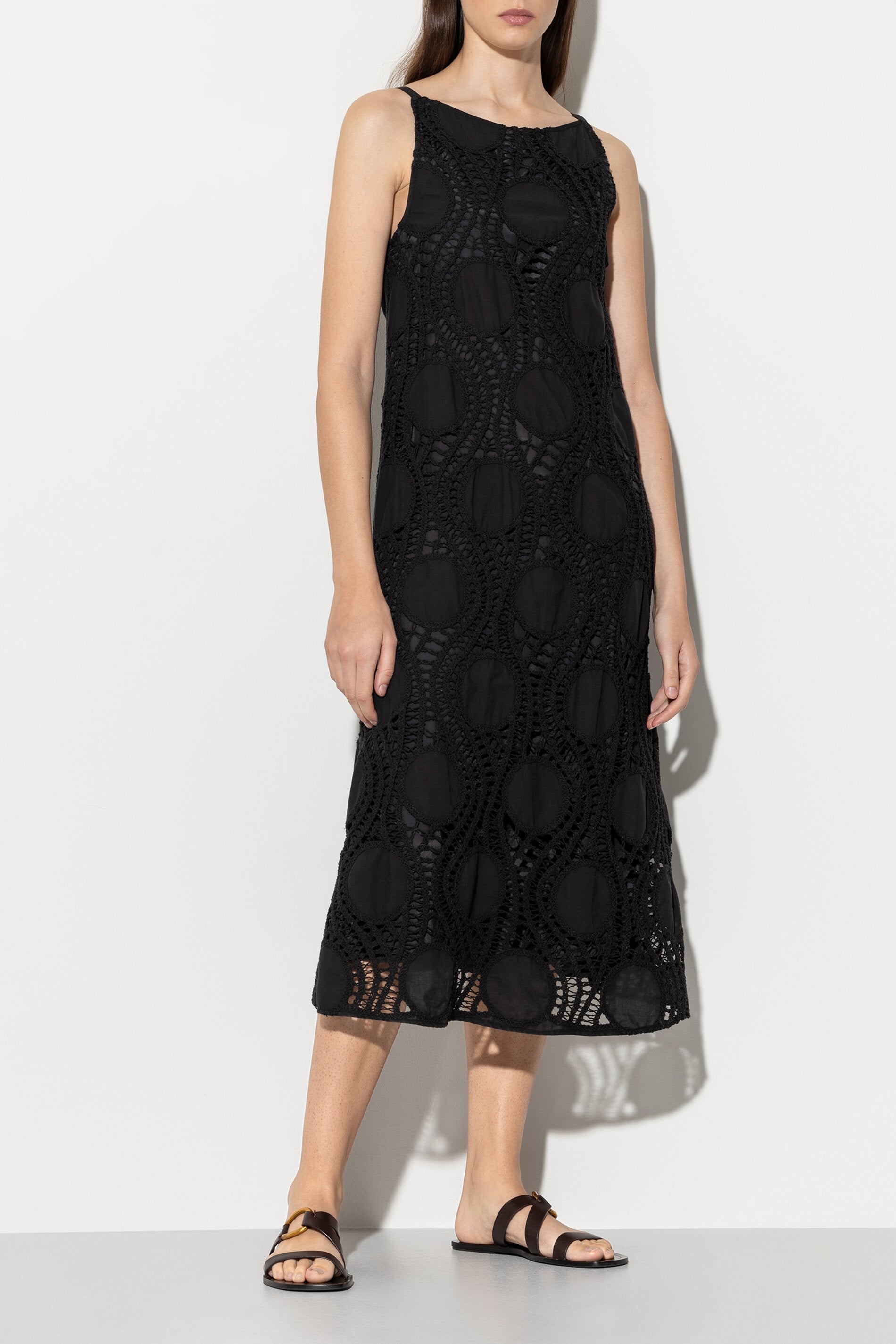 Slipdress in Crochet-Optik - deep black - Standard | Model Seite