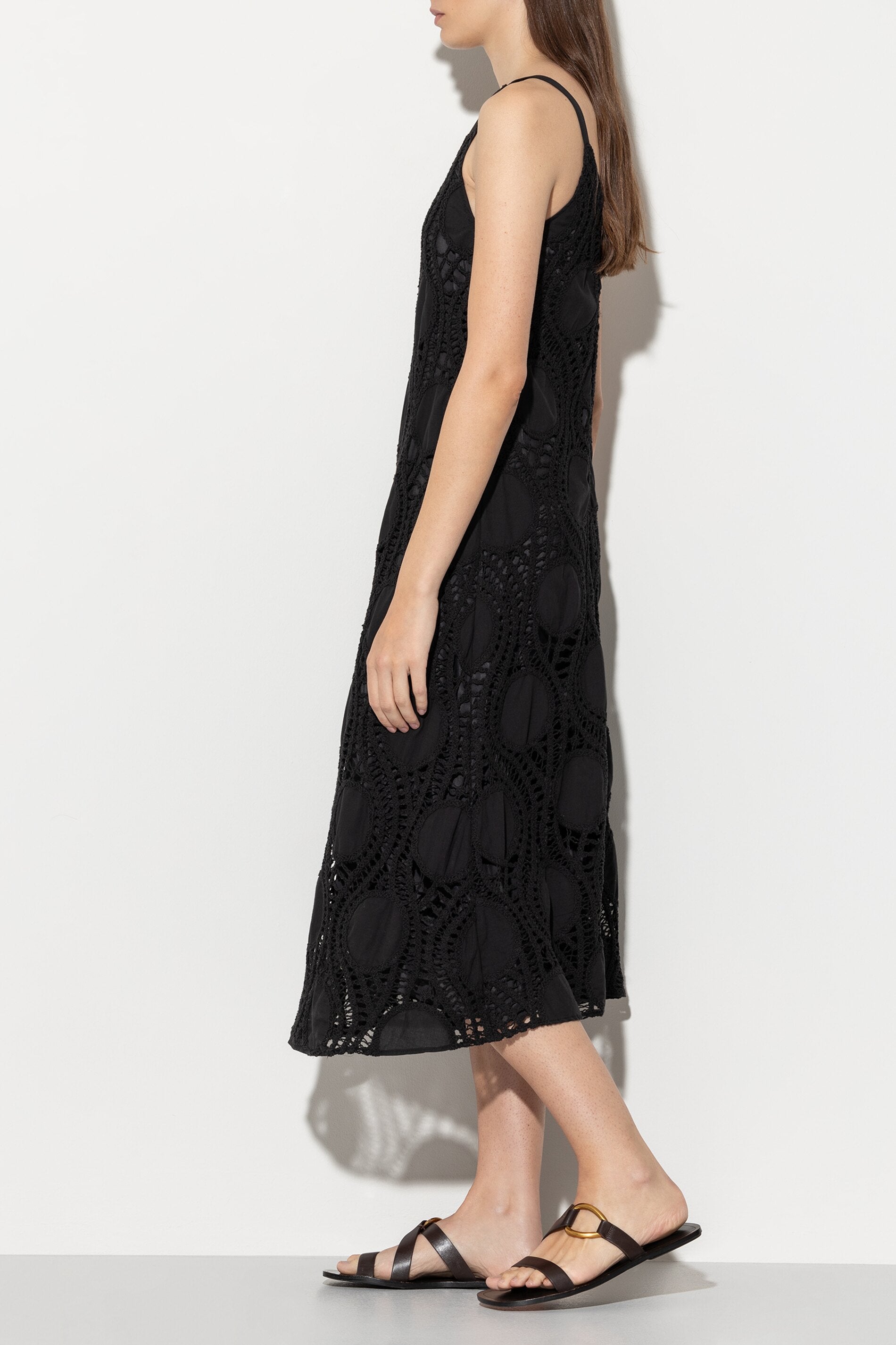 Slipdress in Crochet-Optik - deep black - Standard | Model Rück