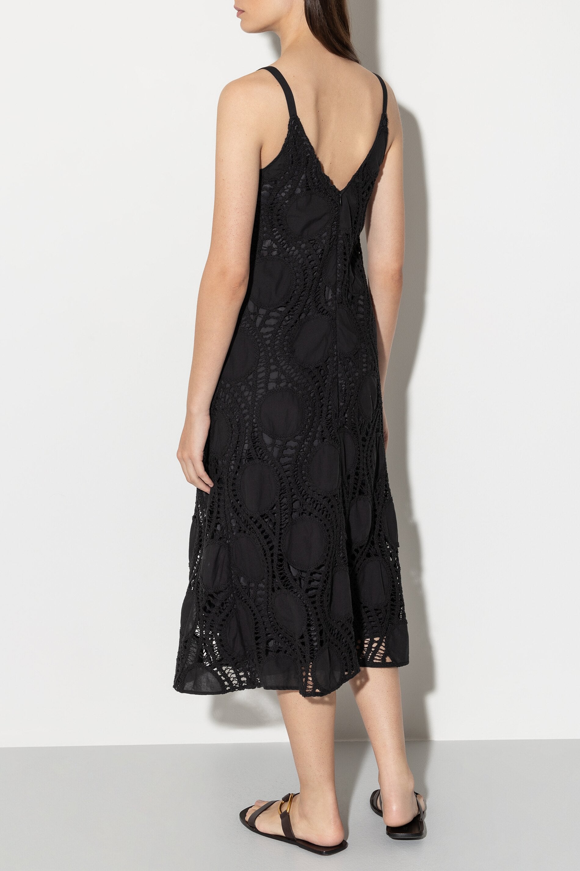 Slipdress in Crochet-Optik - deep black - Standard | Model Detail