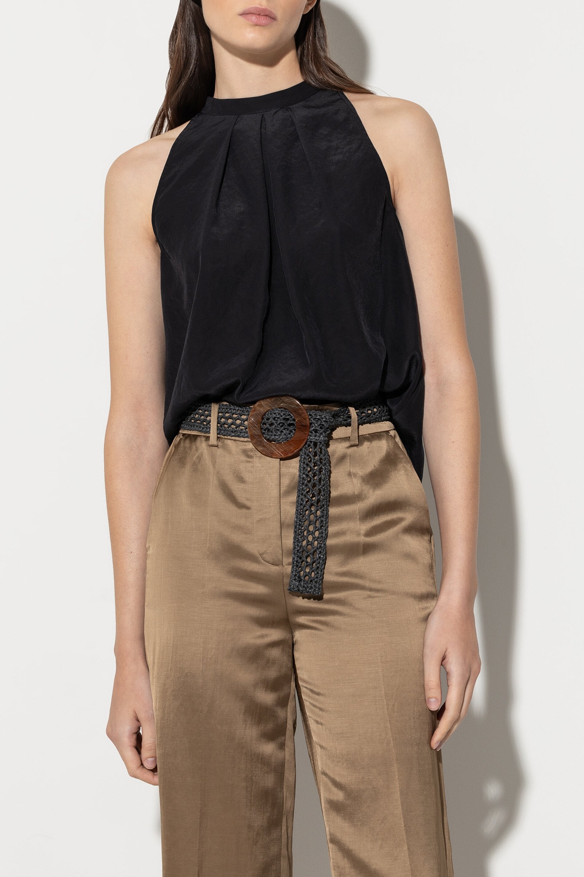Gürtel mit Lochstruktur - deep black - Standard | Model Seite